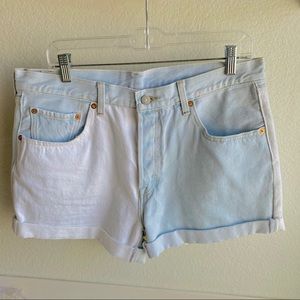 Levi’s Two Tone Jean Short